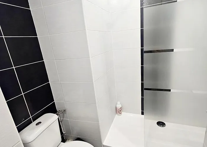 아파트 Climatise Centre Port Avec Piscine & Parking 아그