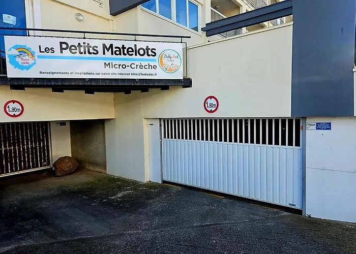 Climatise Centre Port Avec Piscine & Parking 아그