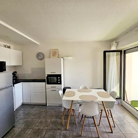 Climatise Centre Port Avec Piscine & Parking Agde