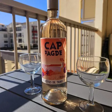 Climatisé Centre Port Avec Piscine&parking Appartamento