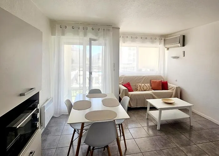 Climatise Centre Port Avec Piscine & Parking Lägenhet *